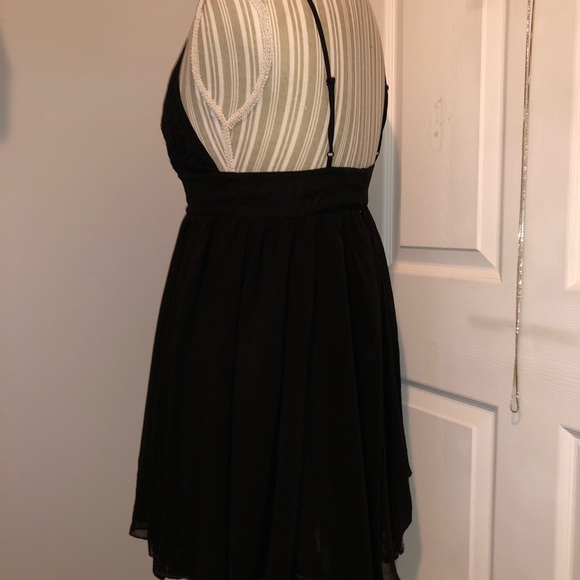 Black lace mini dress - Picture 5 of 8